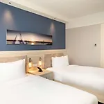 Hampton By Hilton 3*