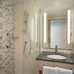 Hampton By Hilton 3*