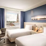 Hampton By Hilton Hotel 3*
