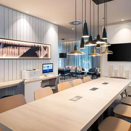 酒店 Hampton By Hilton 3*