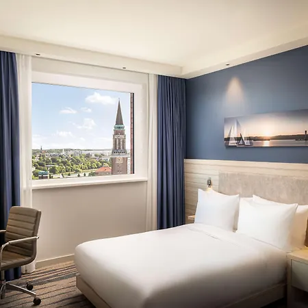 Hampton By Hilton 3*