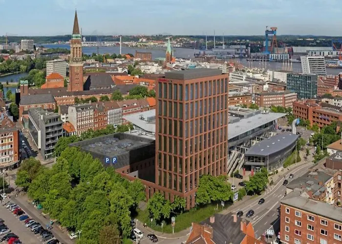 Hotel Hampton By Hilton 3*