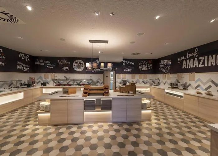 Hampton By Hilton Szálloda